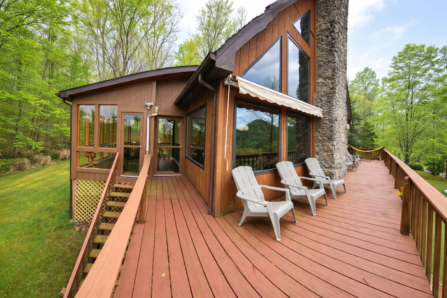 Exterior & Setting